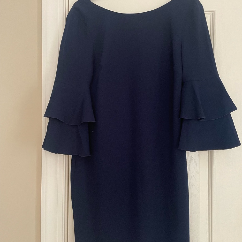NWOT Trina Turk Leona navy blue dress. Size 6.